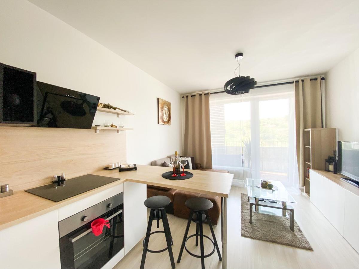 Krasny Moderny 1-izbovy Byt, Novostavba + Parking Apartmán Bratislava